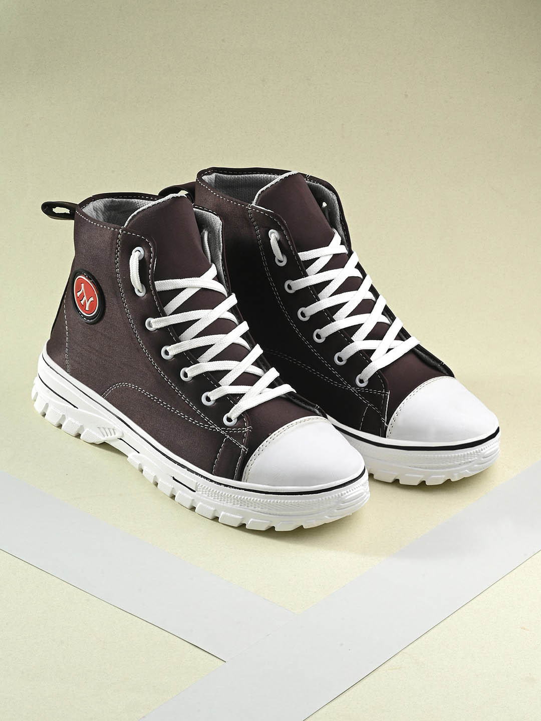 

Mactree Men Lightweight Mid-Top Sneakers, Brown