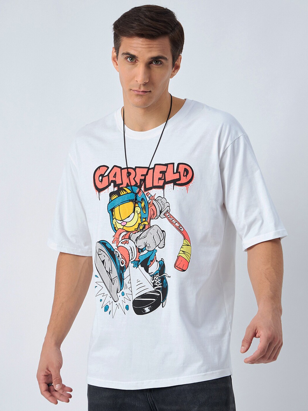 

COLOR CAPITAL Garfield Printed Pure Cotton Oversized T-shirt, White
