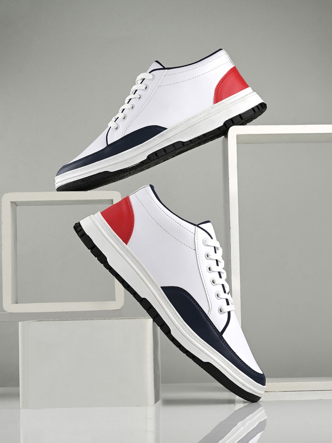 

The Roadster Lifestyle Co. Men White & Red Lightweight Comfort Insole Basics Sneakers