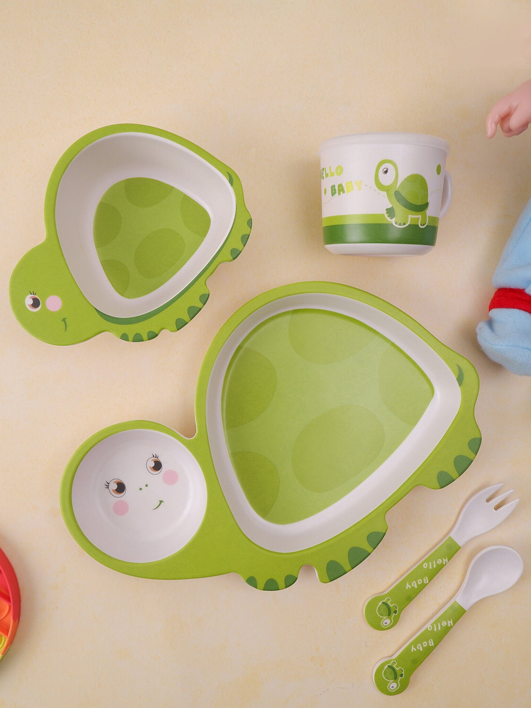 

THE BAMBOO CO Kids Green & White 5 Pieces Printed Bamboo Glossy Dinner Set