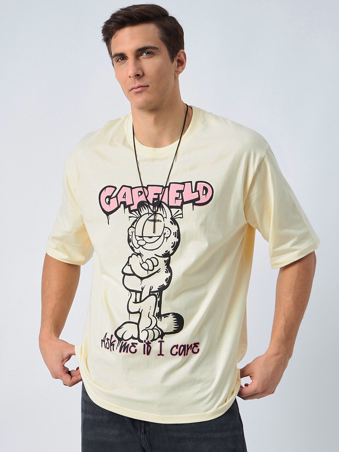 

COLOR CAPITAL Garfield Printed Drop Shoulder Sleeves Pure Cotton Oversized T-shirt, Yellow