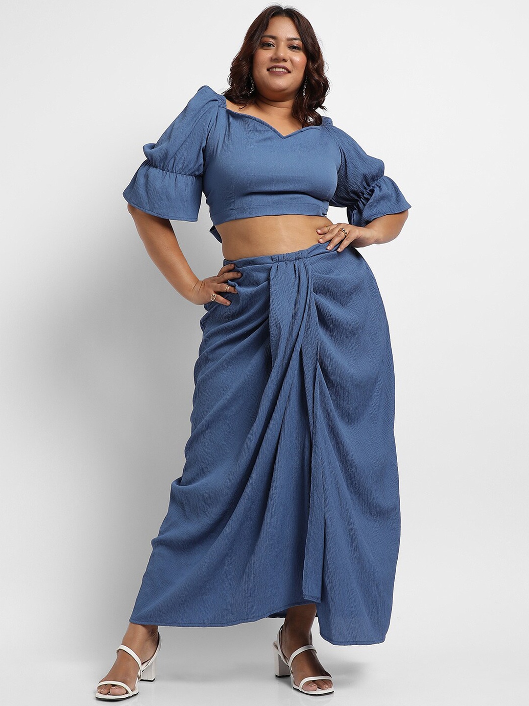 

Instafab Plus Sweetheart Neck Crop Top & Skirt, Navy blue