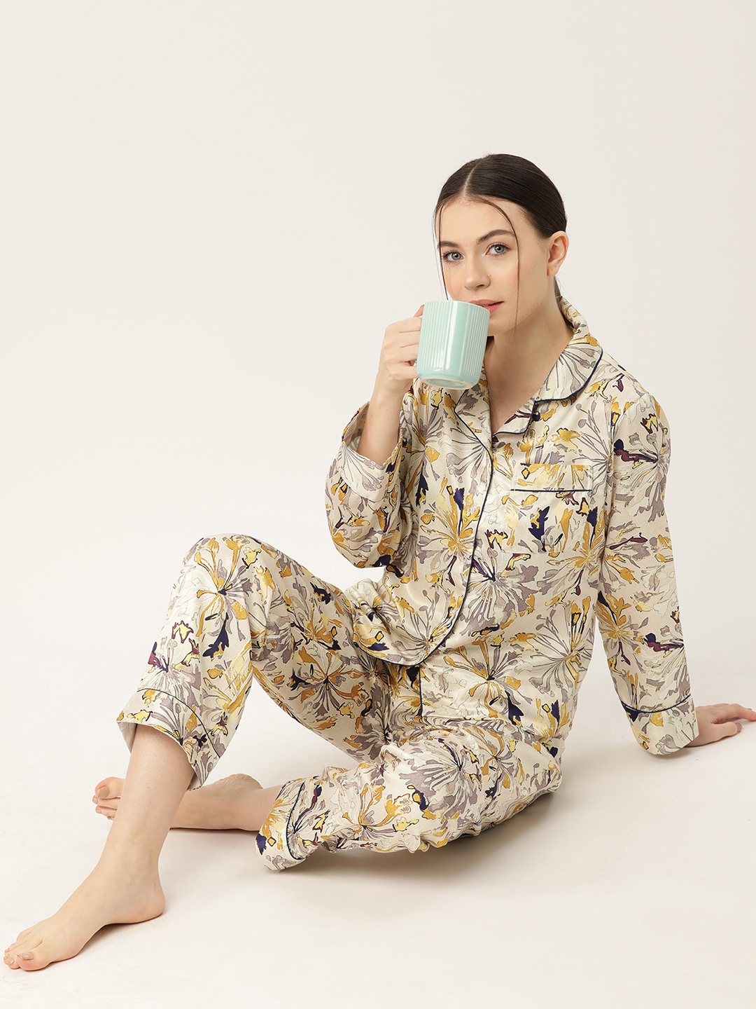 

ETC Women Floral Printed Satin Night suit, Mustard