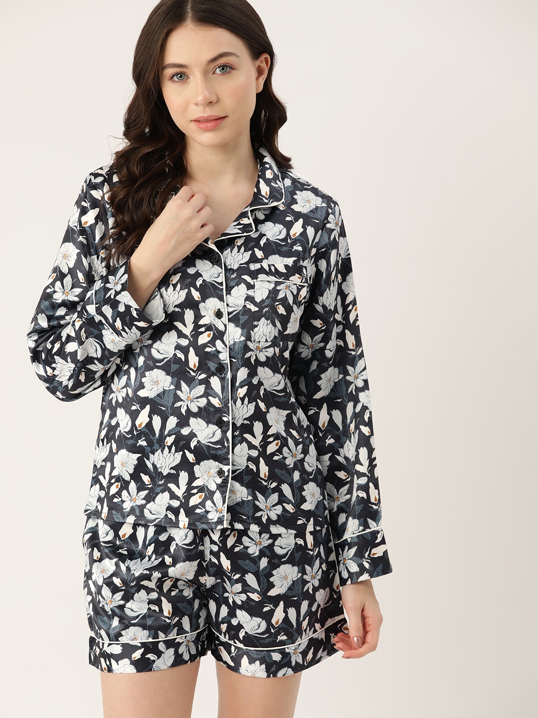 

ETC Women Floral Printed Satin Night suit, Black