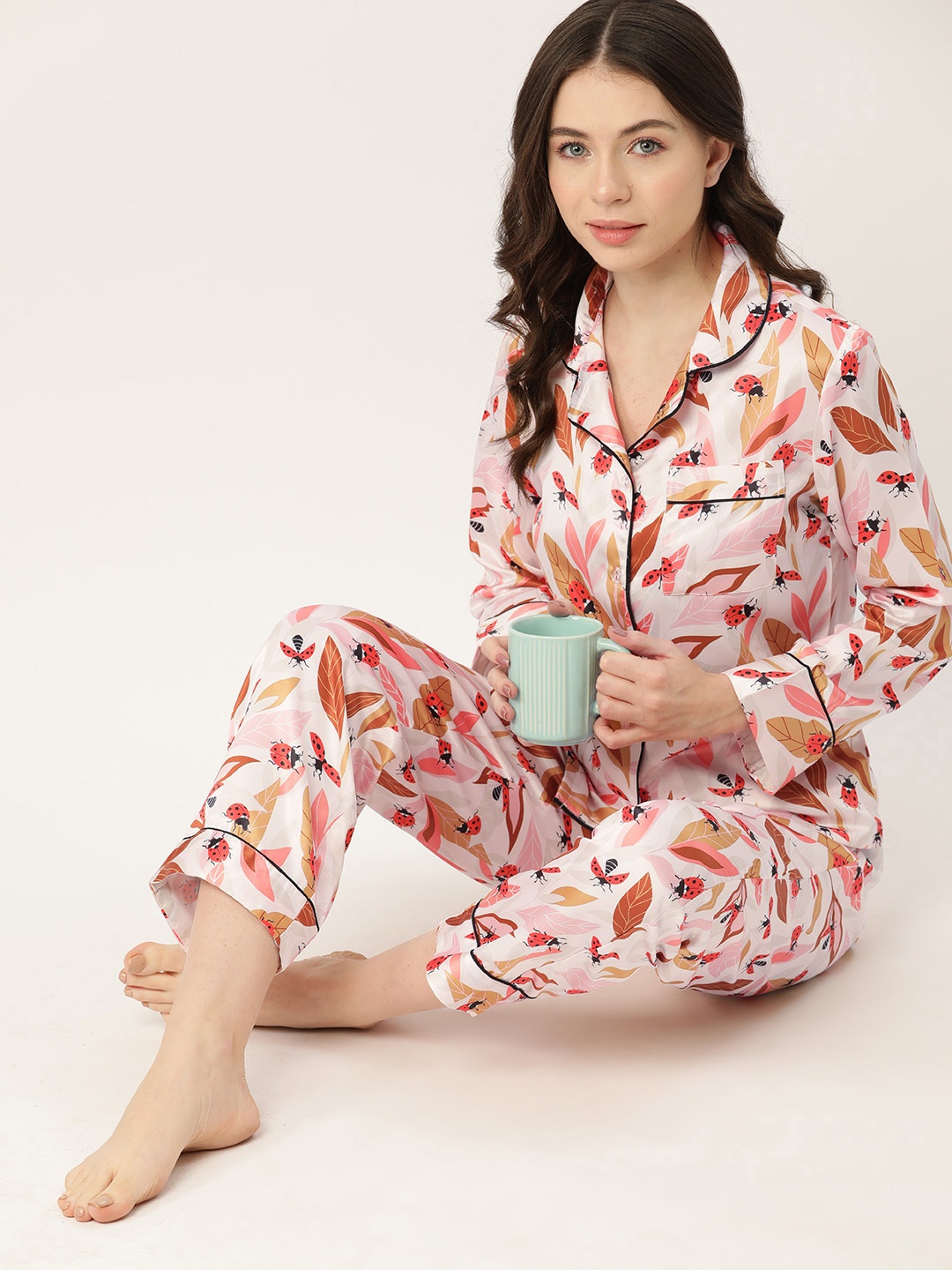 

ETC Women Conversational Printed Satin Night suit, Peach