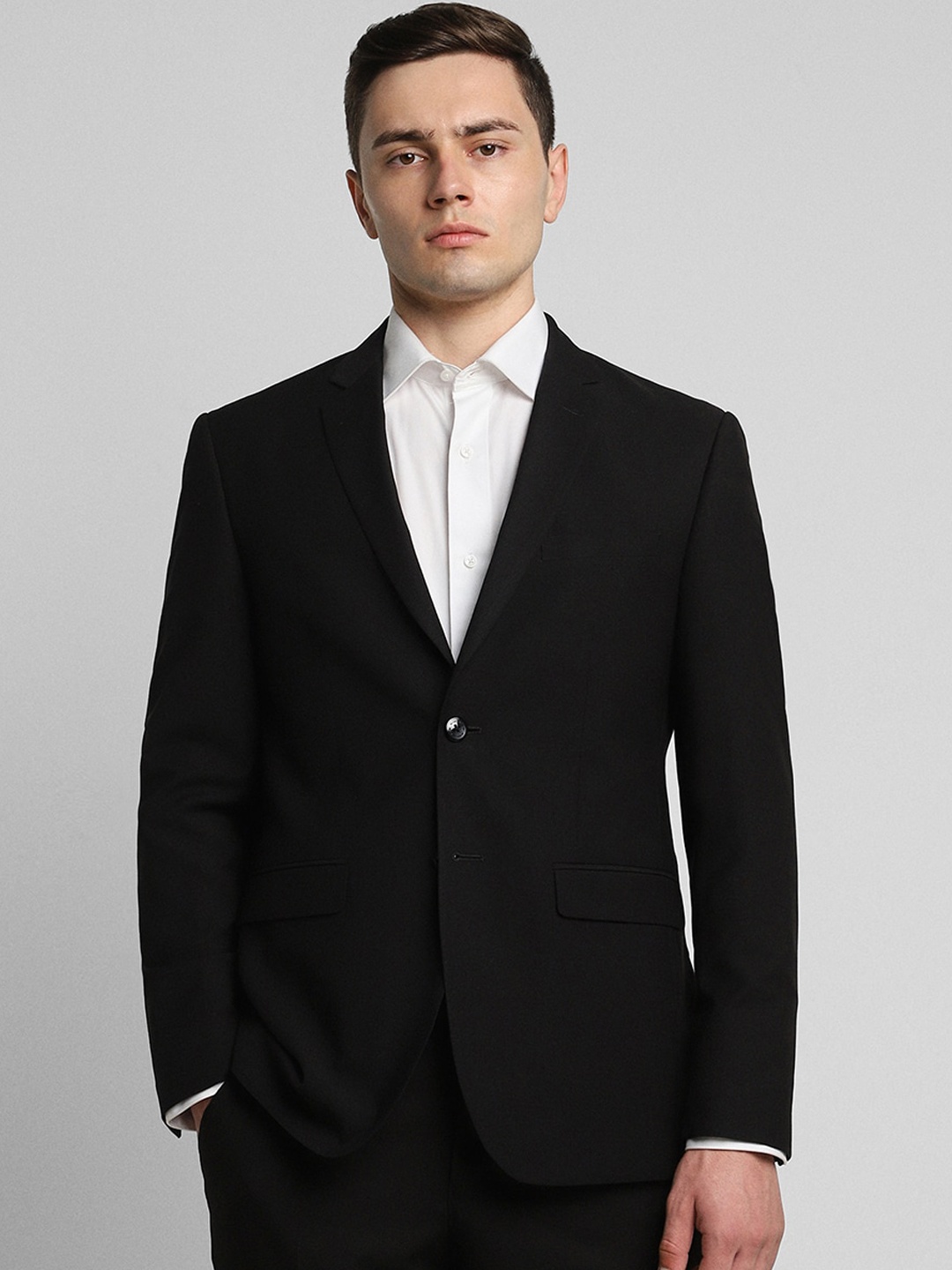 

Peter England Elite Slim-Fit Single-Breasted Blazer, Black