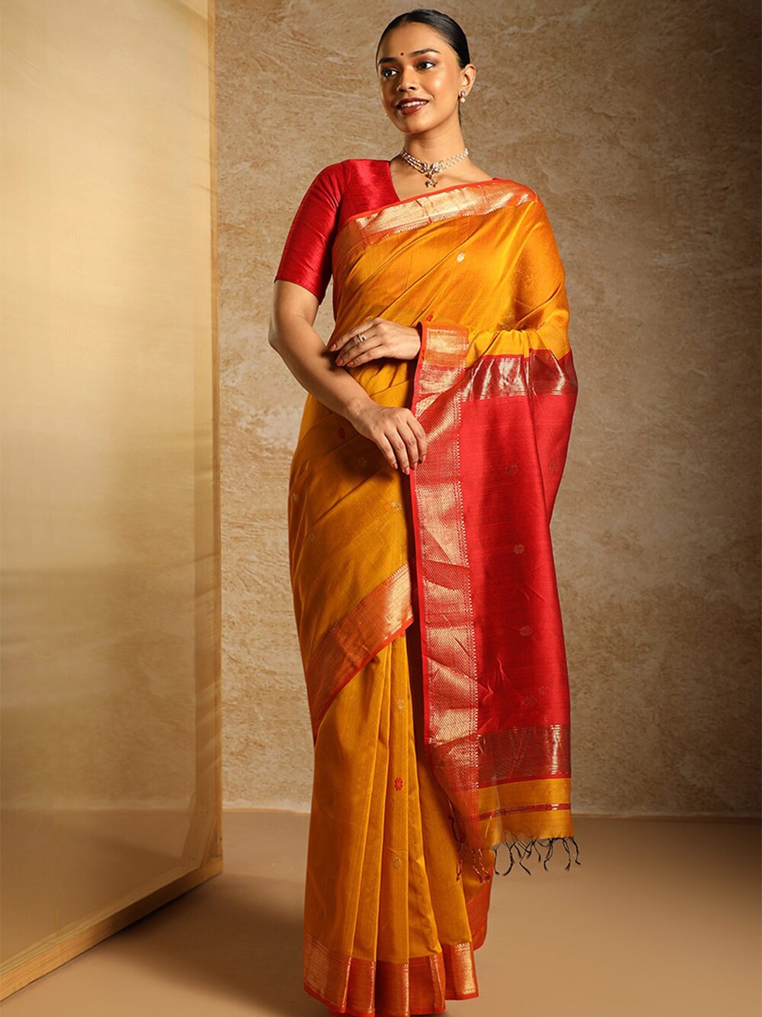 

Taneira Woven Design Zari Maheshwari Saree, Mustard
