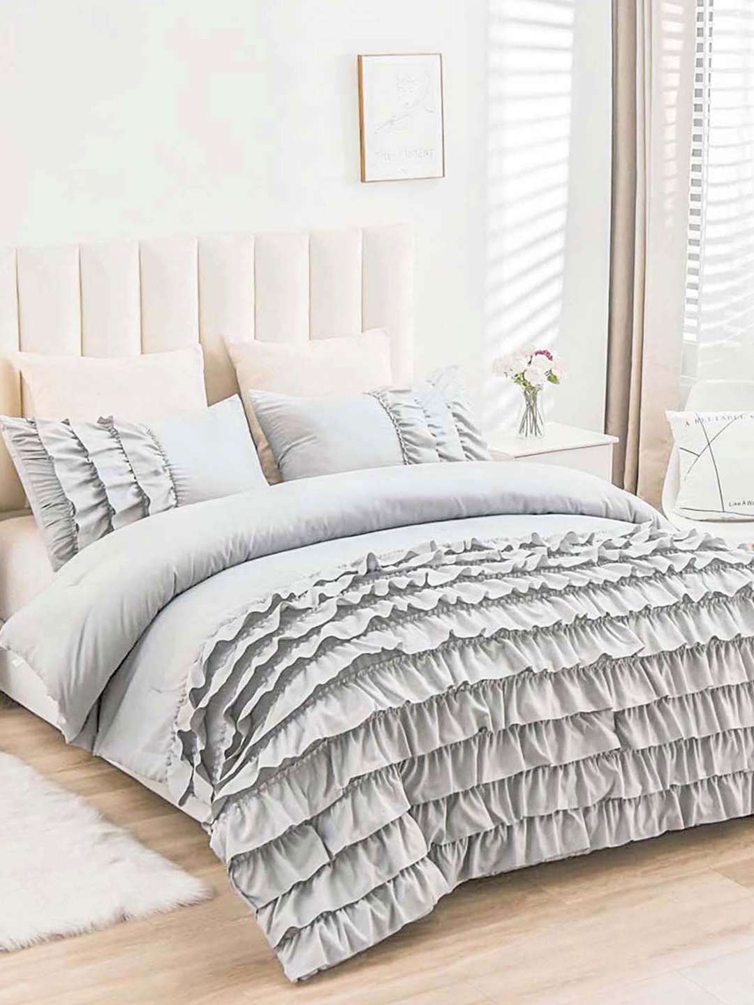 

THE WHITE MOSS River Ruffles White Microfiber AC Room 150 GSM Single Bed Comforter Set
