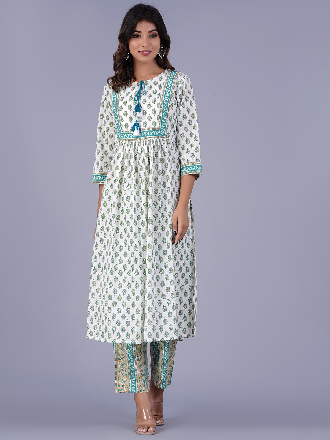 

The Kurta Express Floral Printed A-Line Pure Cotton Kurta With Trousers, White