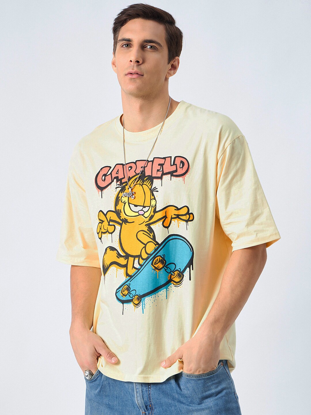 

COLOR CAPITAL Garfield Printed Drop Shoulder Sleeves Pure Cotton Oversized T-shirt, Yellow