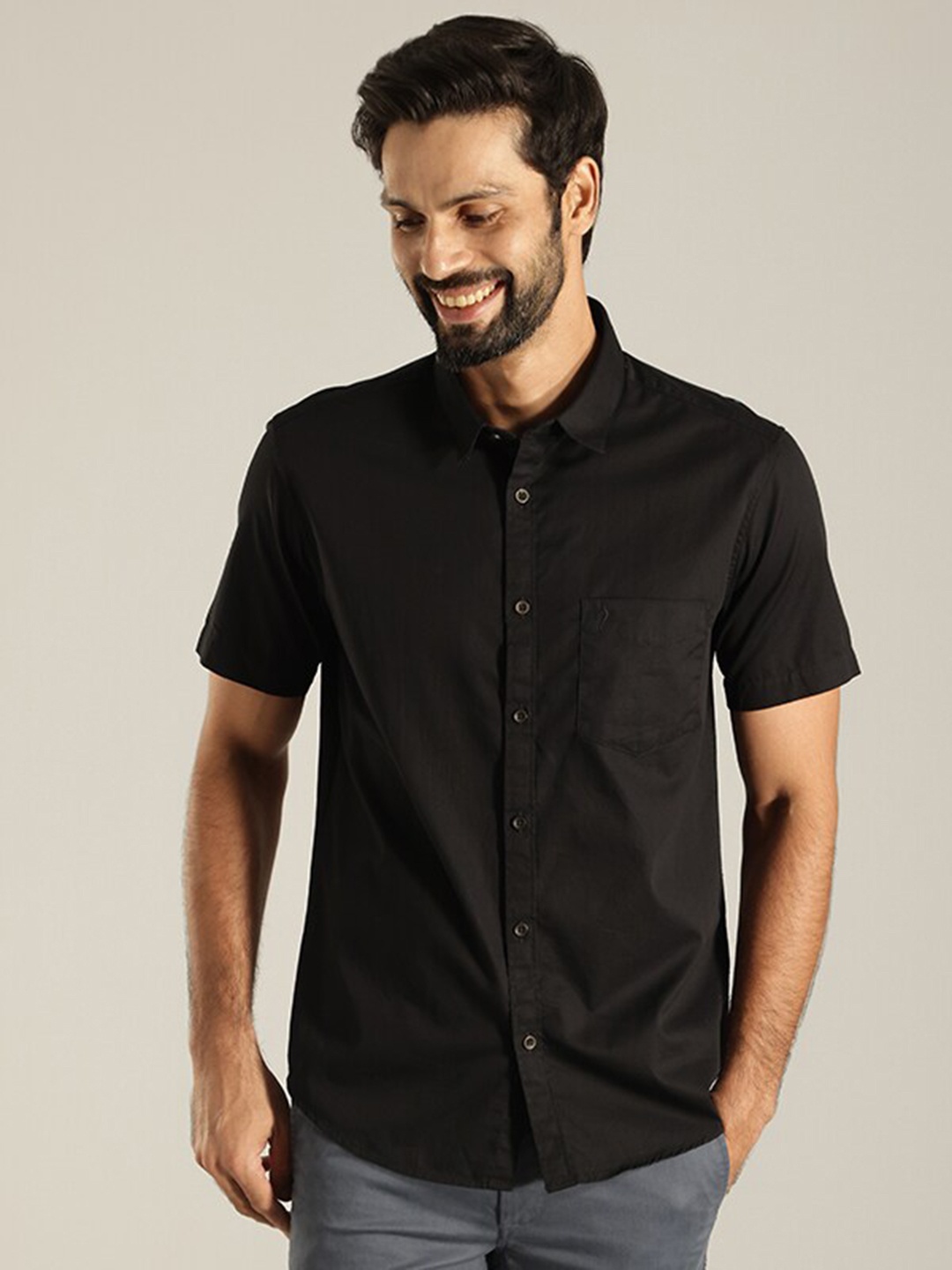 

Indian Terrain Slim Fit Spread Collar Pure Cotton Casual Shirt, Black