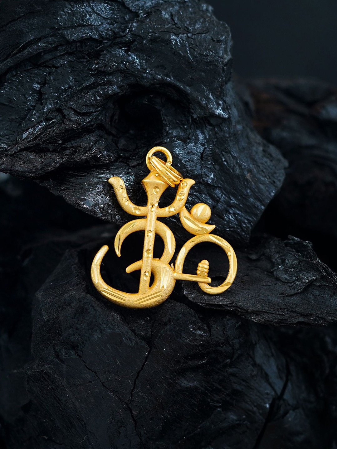 

MANSIYAORANGE Gold-Plated OM Pendant