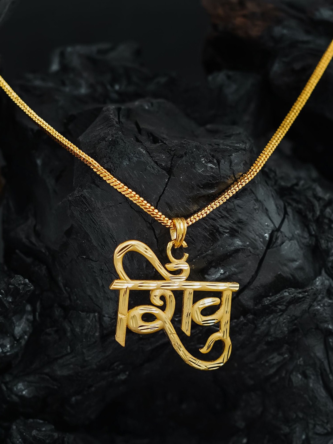 

MANSIYAORANGE Set Of 3 Gold Plated Pendants
