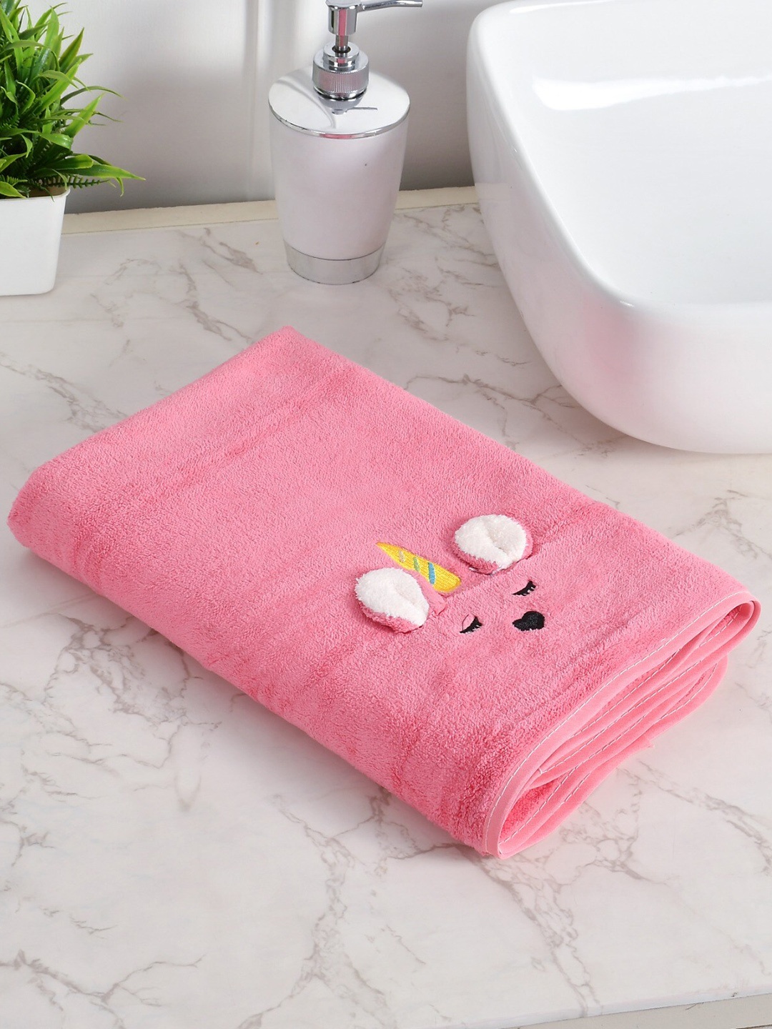 

Bajo's Pink & White Printed 650 GSM Microfiber Bath Towel