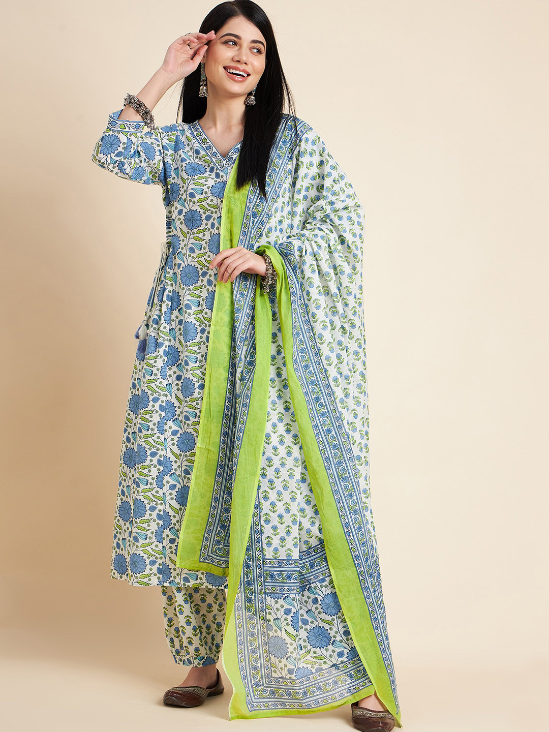 

DIVYANK Floral Printed Regular Sequinned Pure Cotton Kurta with Trousers & Dupatta, Turquoise blue