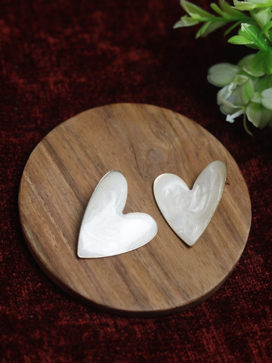 

Maansh Gold-Plated Heart Shaped Hoop Earrings, Off white
