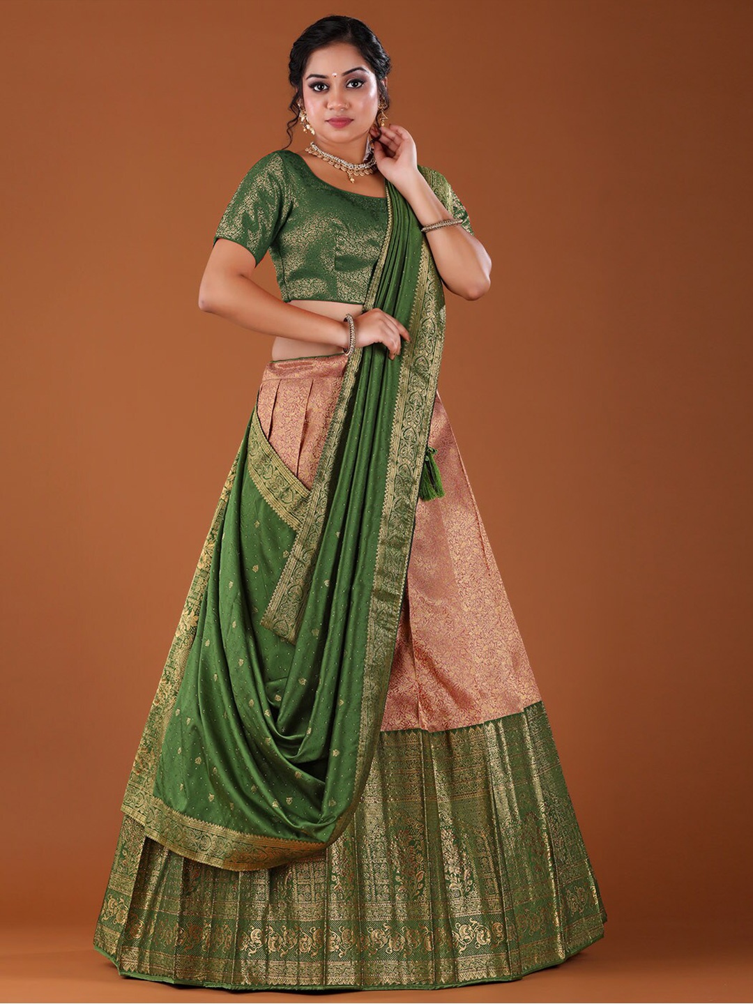 

HALFSAREE STUDIO Semi-Stitched Lehenga & Unstitched Blouse With Dupatta, Green