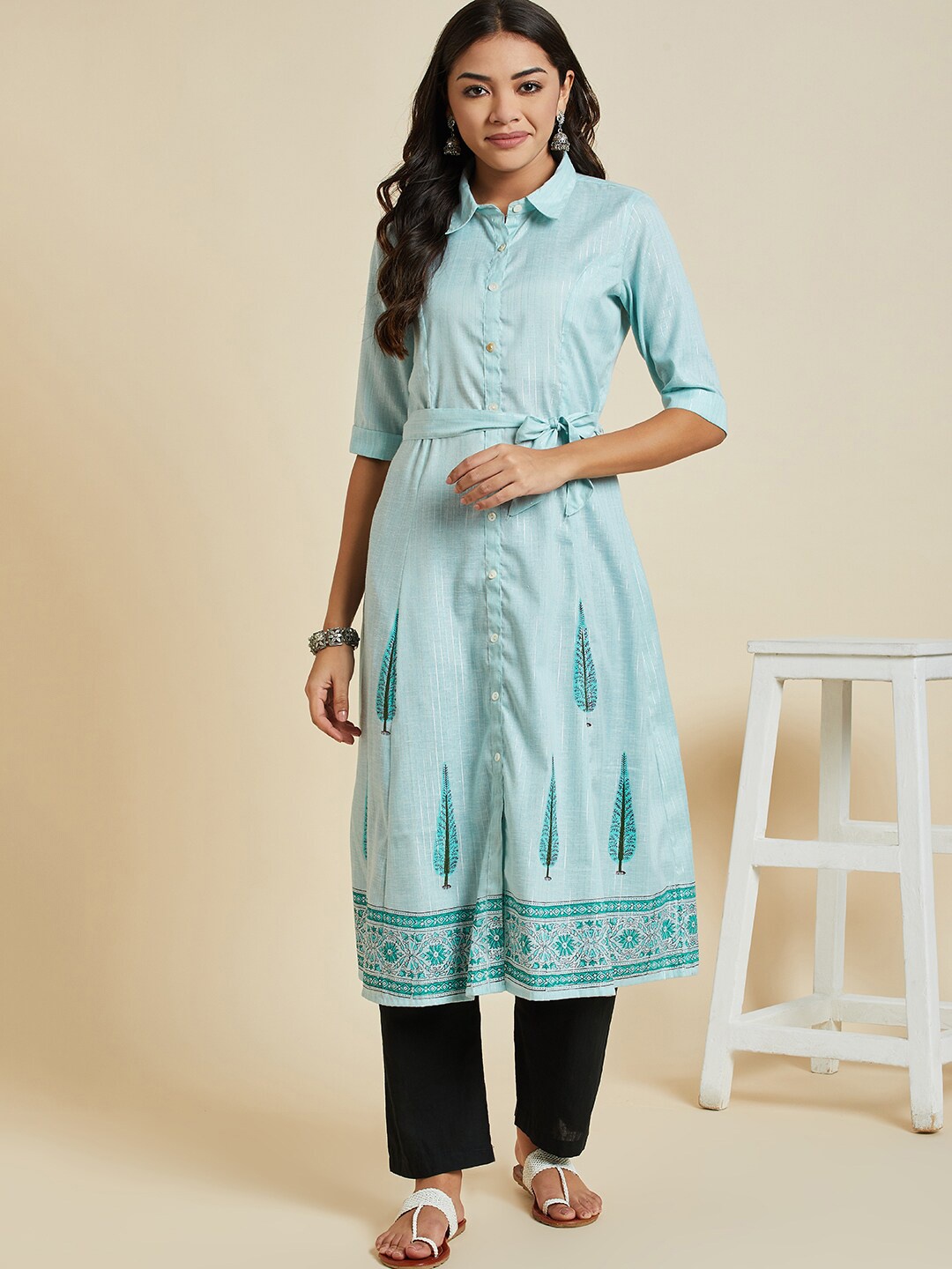 

Ramas Conversational Printed Shirt Collar Cotton A-Line Kurta, Turquoise blue
