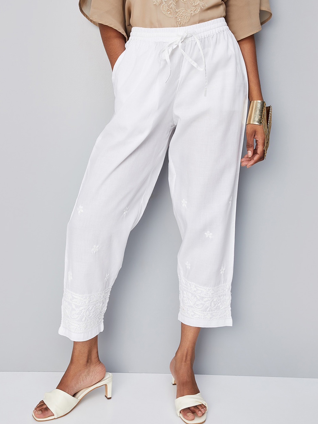 

max Women Embroidered Mid Rise Trousers, Beige