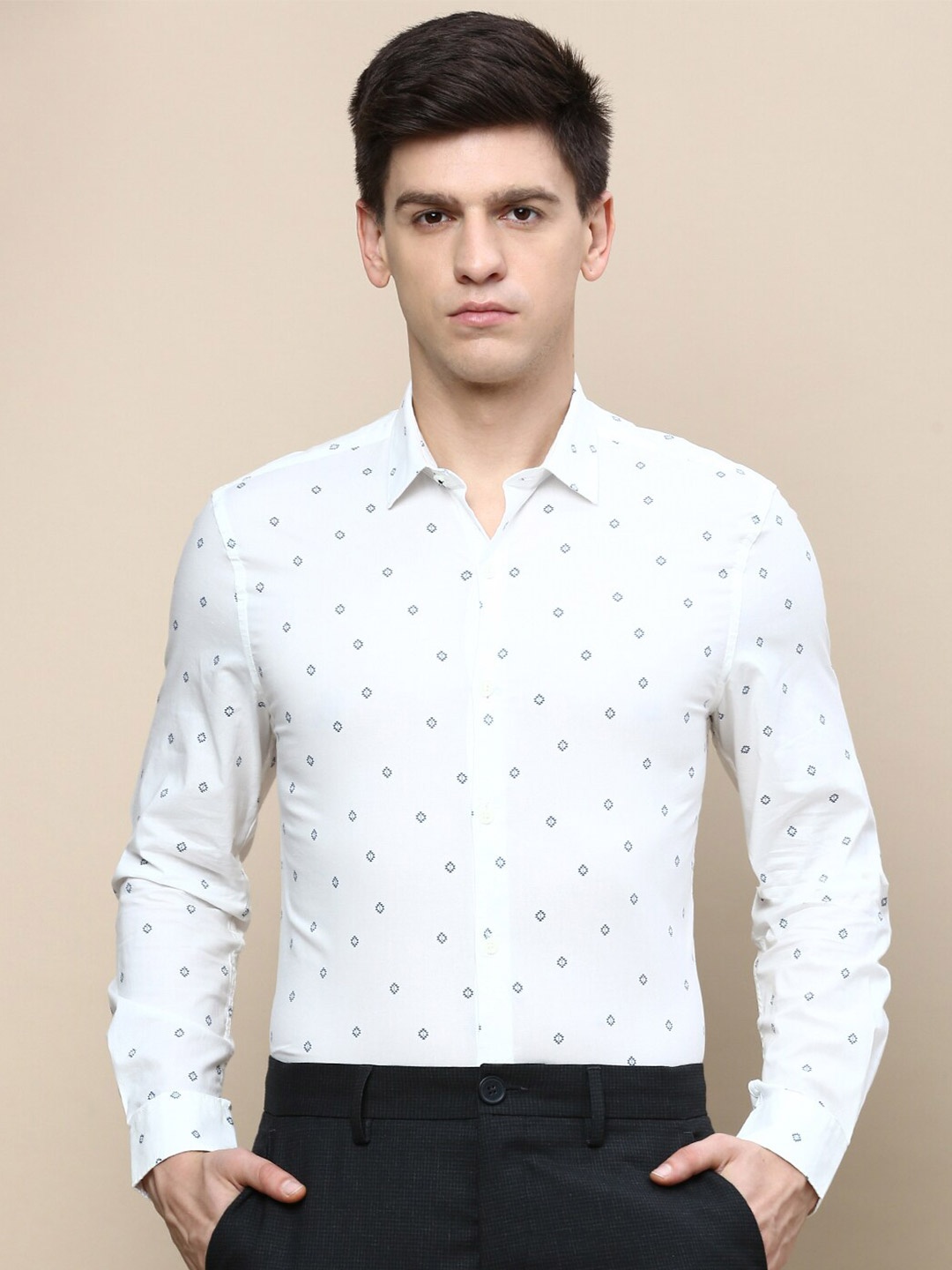 

INVICTUS Slim Fit Micro Ditsy Printed Cotton Formal Shirt, White