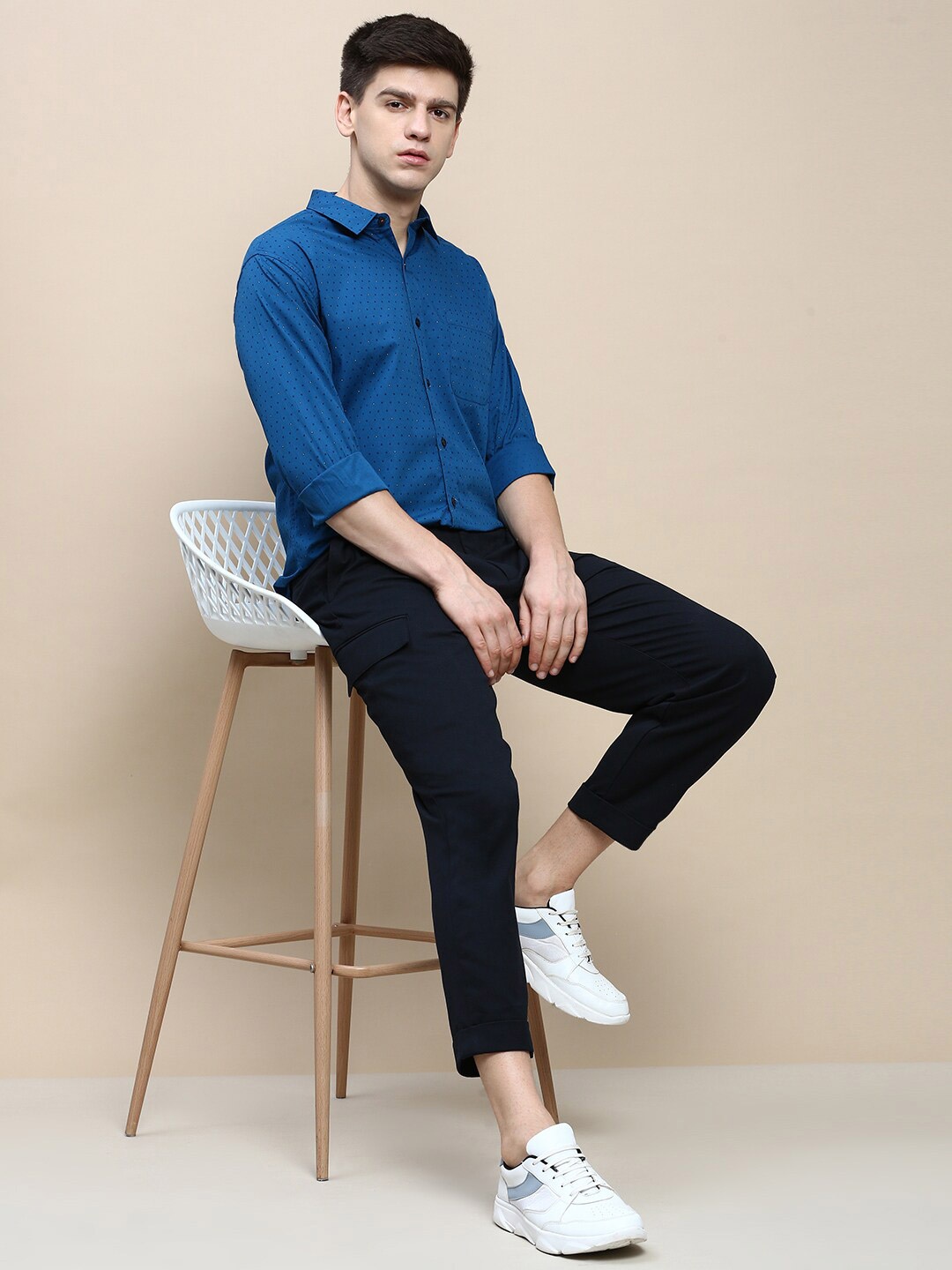 

INVICTUS Slim Fit Micro Ditsy Printed Cotton Casual Shirt, Blue