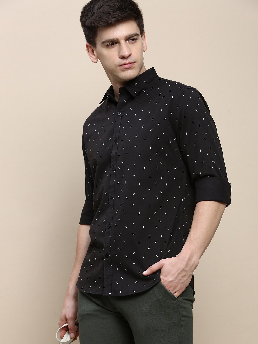 

INVICTUS Sport Slim Fit Micro Ditsy Printed Cotton Casual Shirt, Black