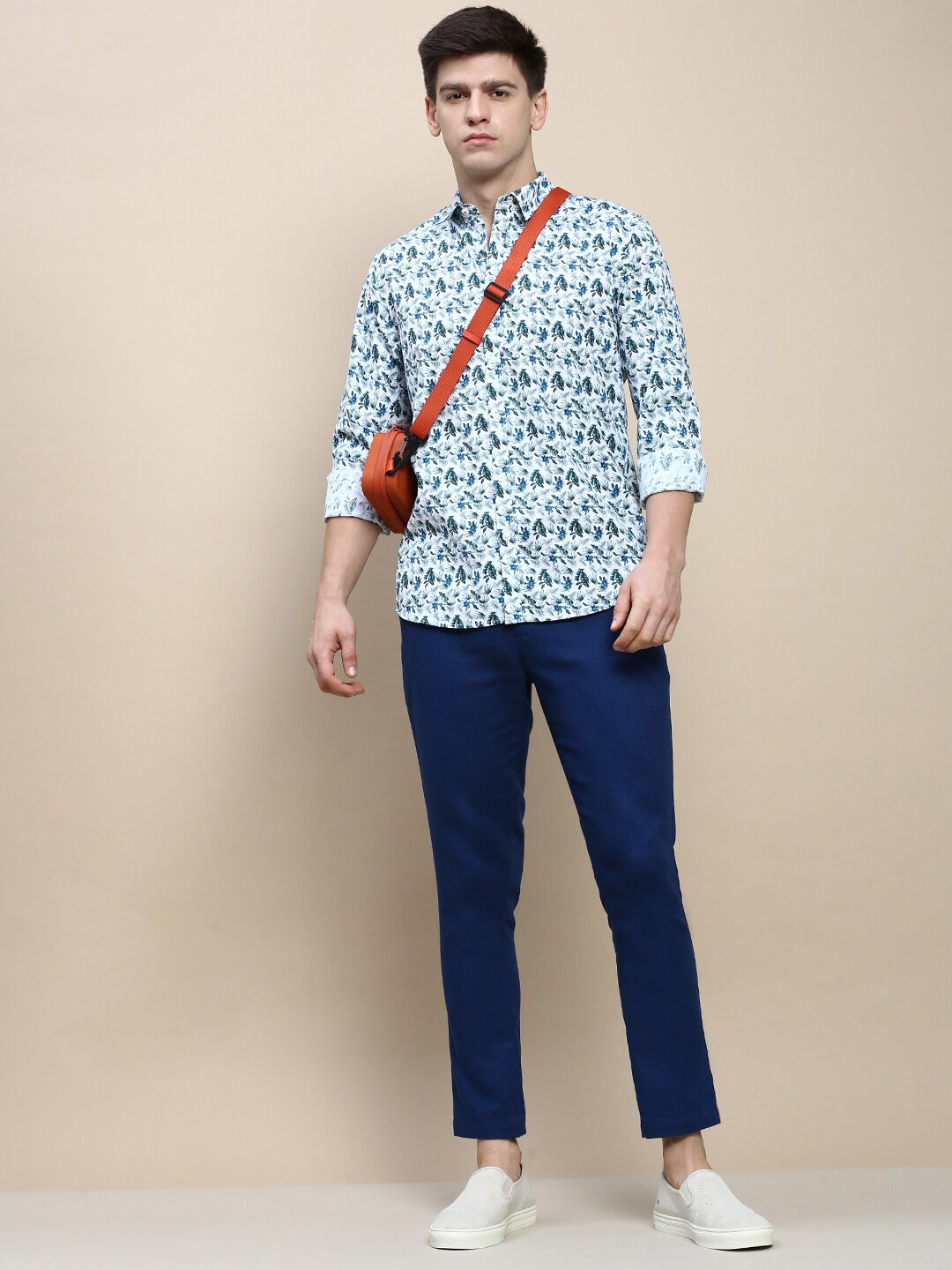 

INVICTUS Sport Slim Fit Floral Printed Cotton Casual Shirt, White