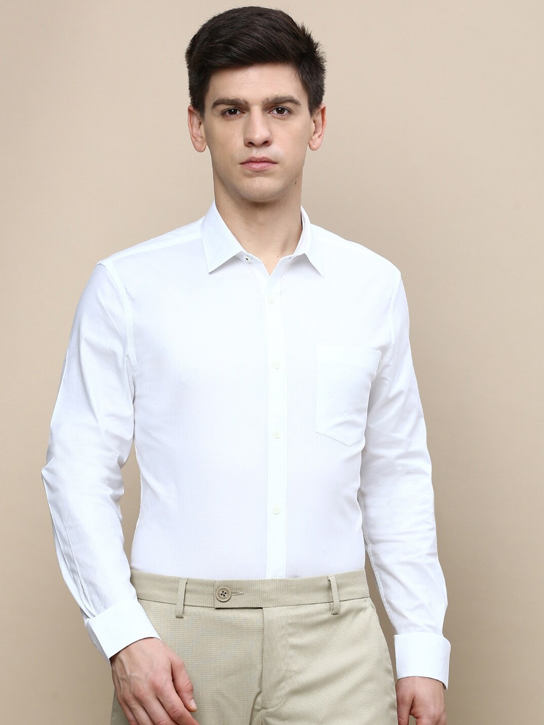 

INVICTUS Standard Spread Collar Cotton Slim Fit Formal Shirt, White