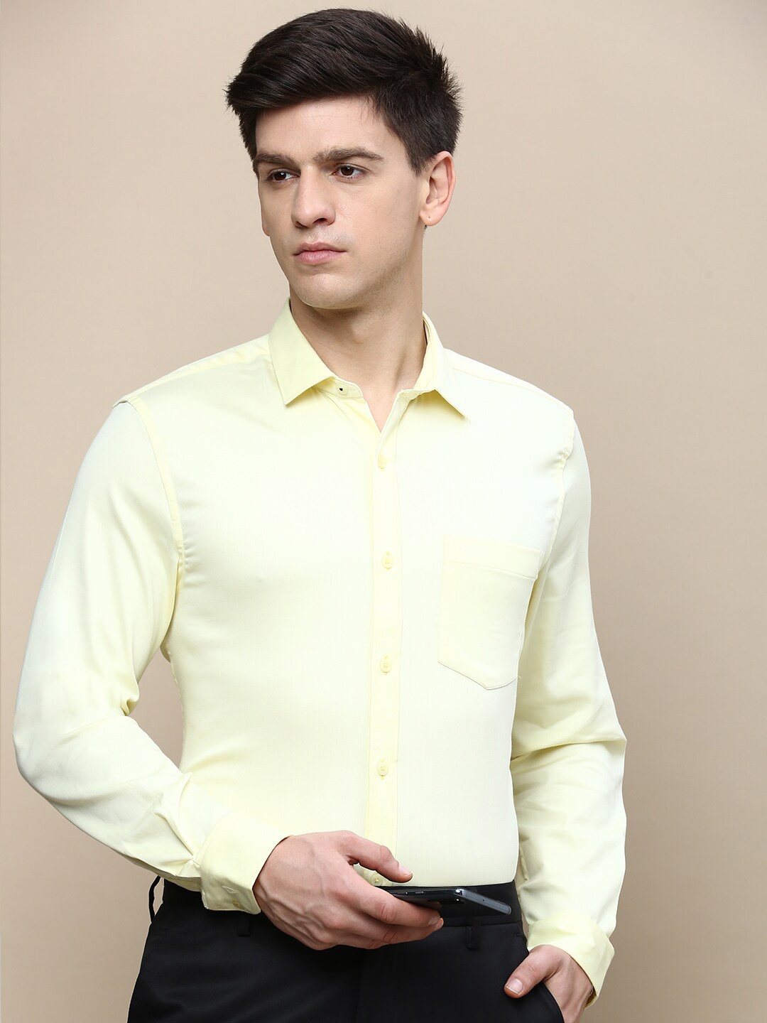 

INVICTUS Standard Slim Fit Cotton Formal Shirt, Yellow