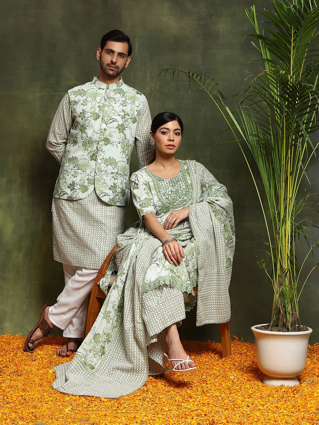 

AKS Floral Printed Lace-Up Detail Pure Cotton Straight Kurta with Salwar, Green