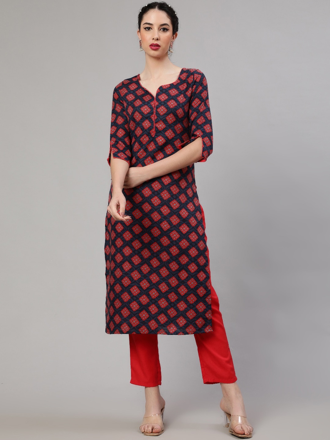 

AKS Geometric Printed Regular Kurta With Trousers, Red