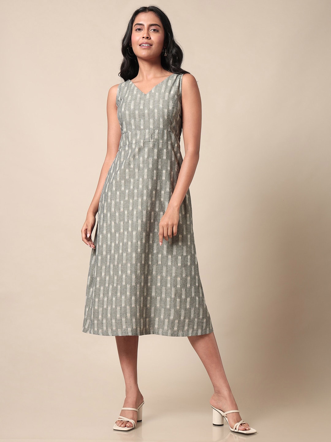 

Saaki Geometric Printed V-Neck Sleeveless Gathered Cotton A-Line Midi Dress, Grey