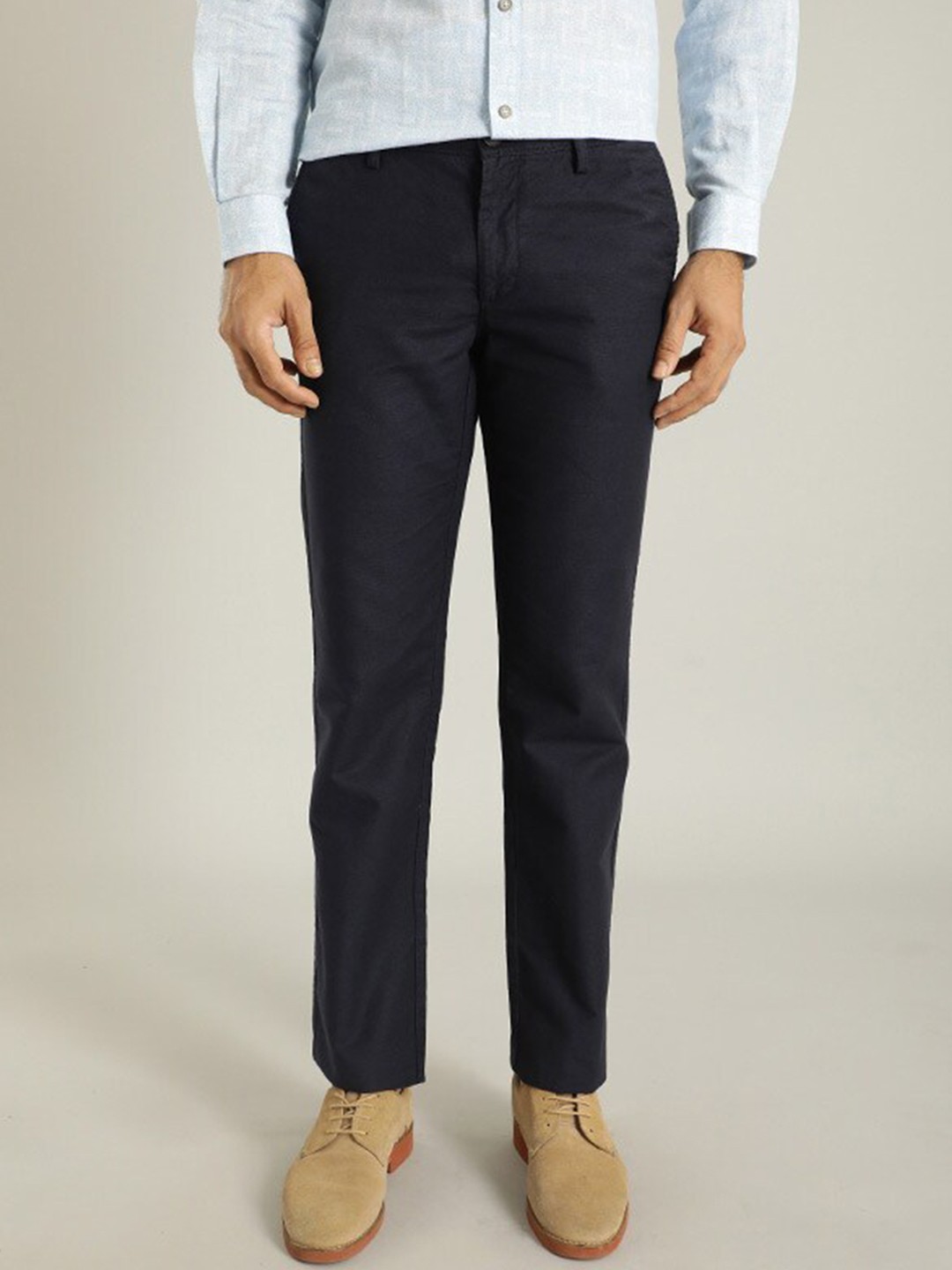 

Indian Terrain Men Kansas Regular Fit Mid-Rise Pure Cotton Trousers, Navy blue