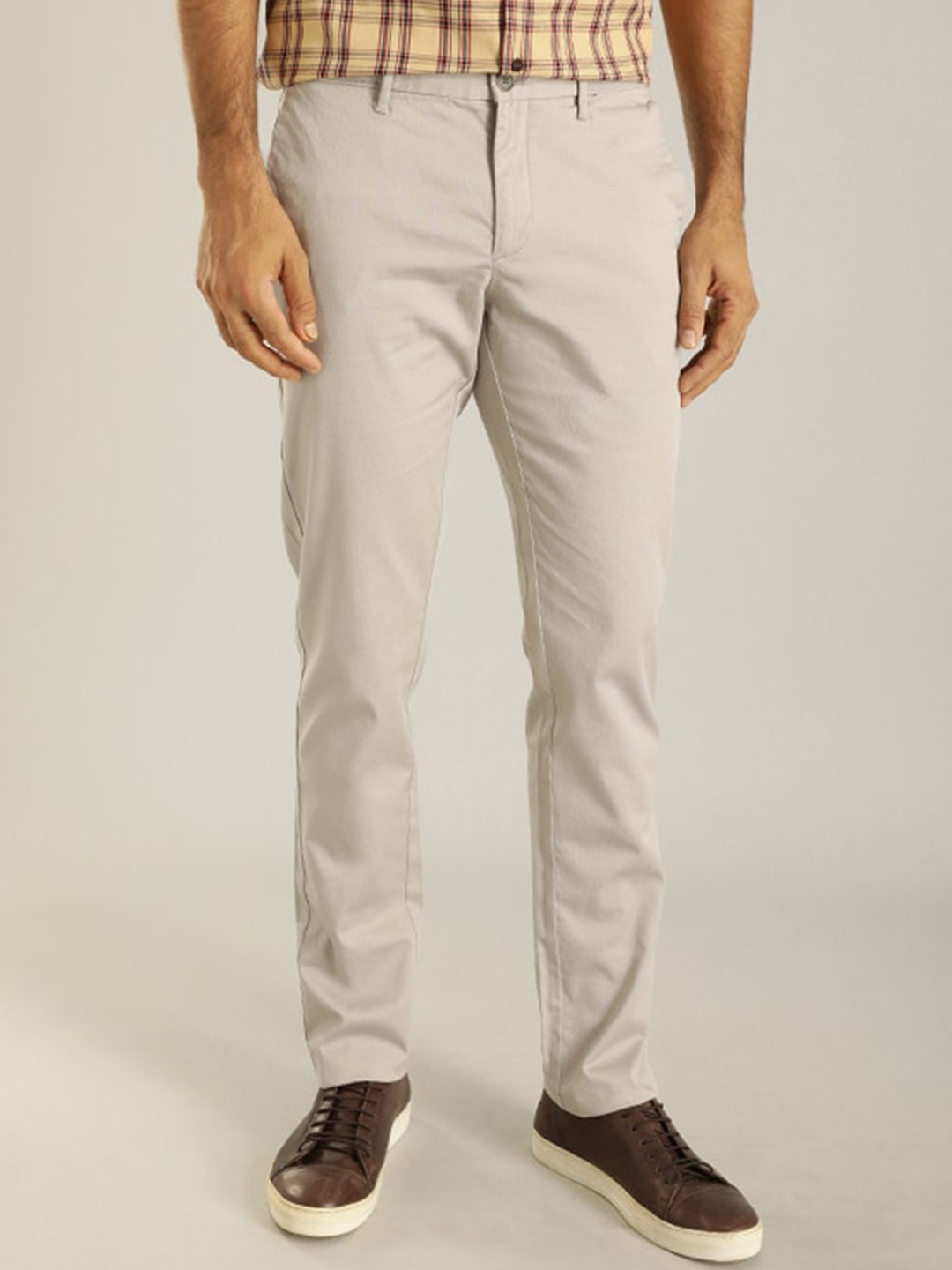 

Indian Terrain Men Mid Rise Slim Fit Chinos, Grey