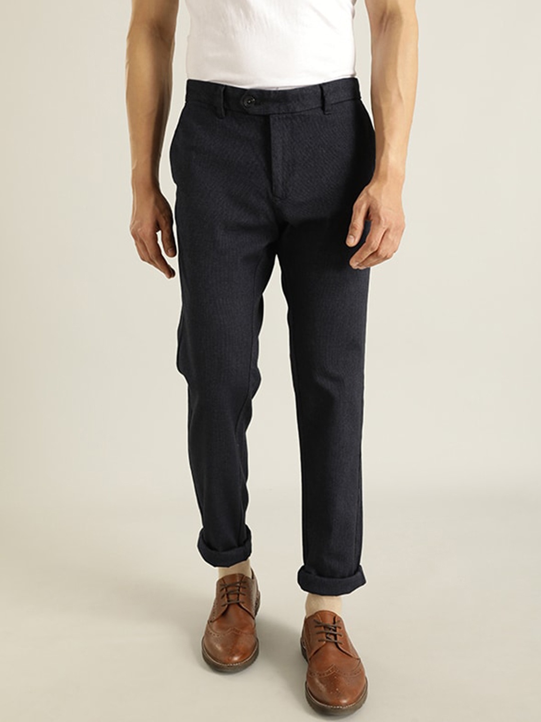 

Indian Terrain Men Brooklyn Slim Fit Mid-Rise Cotton Trousers, Navy blue