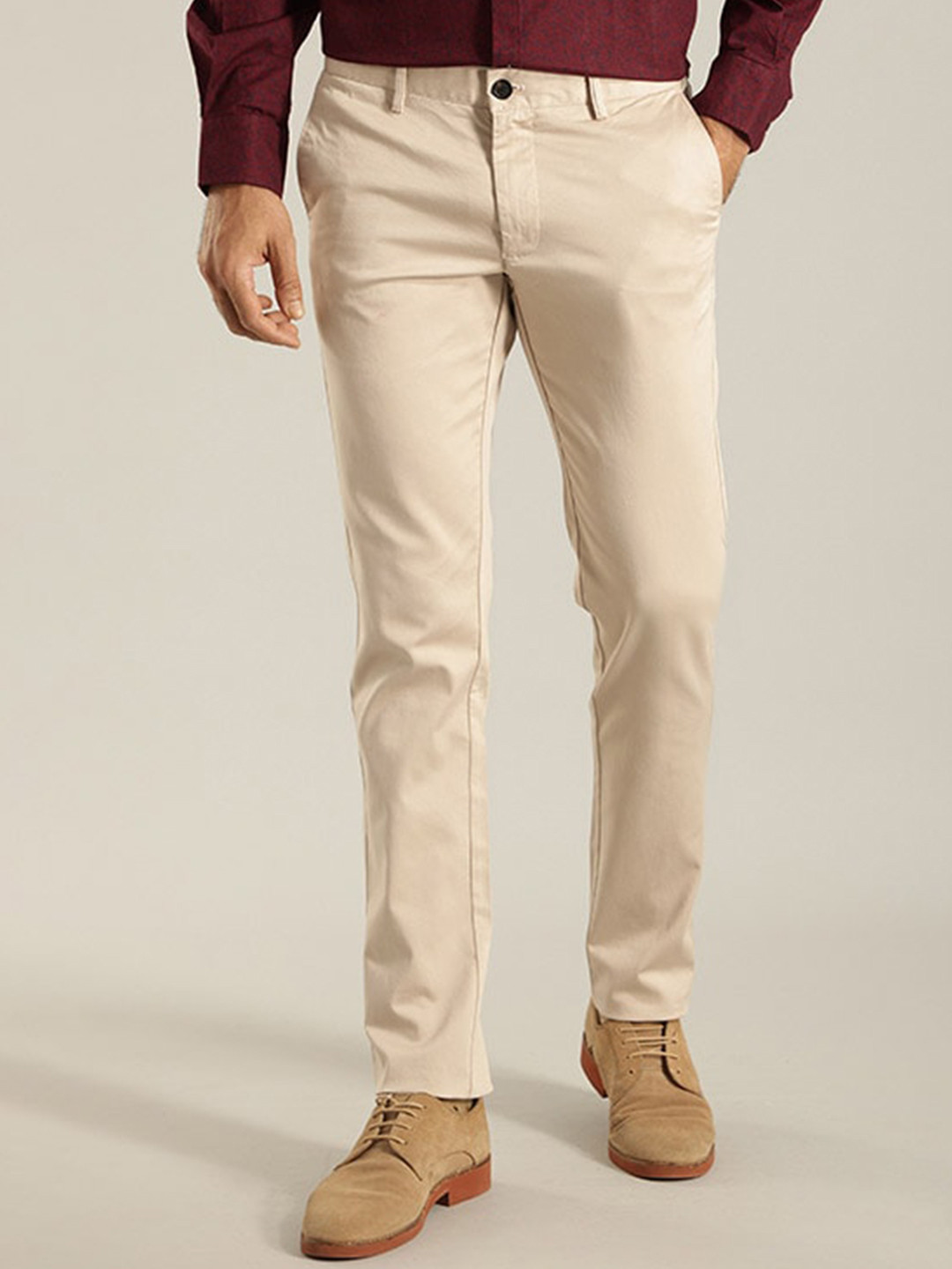 

Indian Terrain Men Brooklyn Slim Fit Trousers, Beige