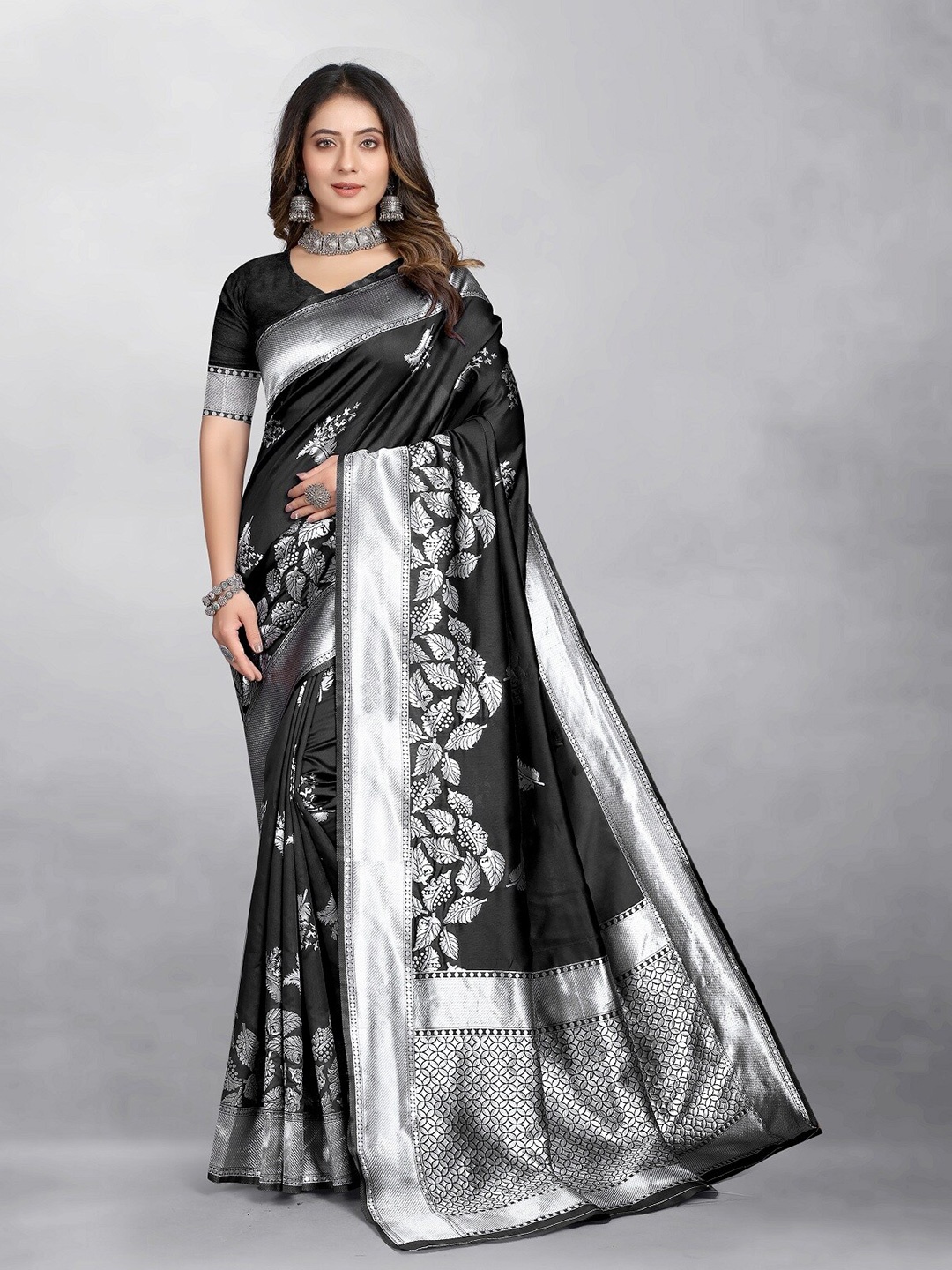 

Hinayat Fashion Ethnic Motifs Woven Design Zari Banarasi Saree, Black