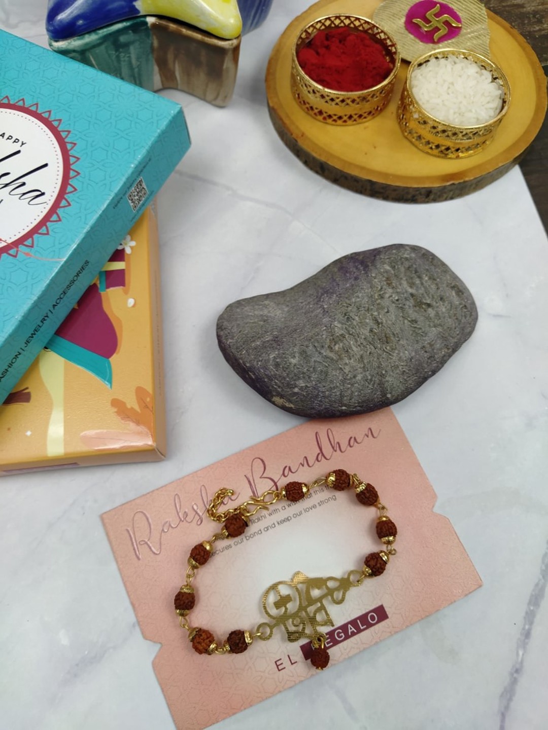 

EL REGALO Men Rudhraksha Beaded Shiva Rakhi With Roli Chawal & Greeting Card, Gold