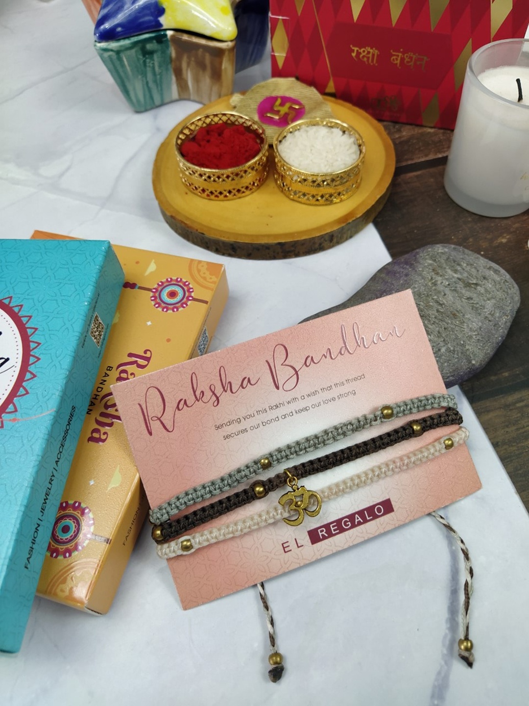 

EL REGALO Men Om Charm Wraparound Rakhi, Grey