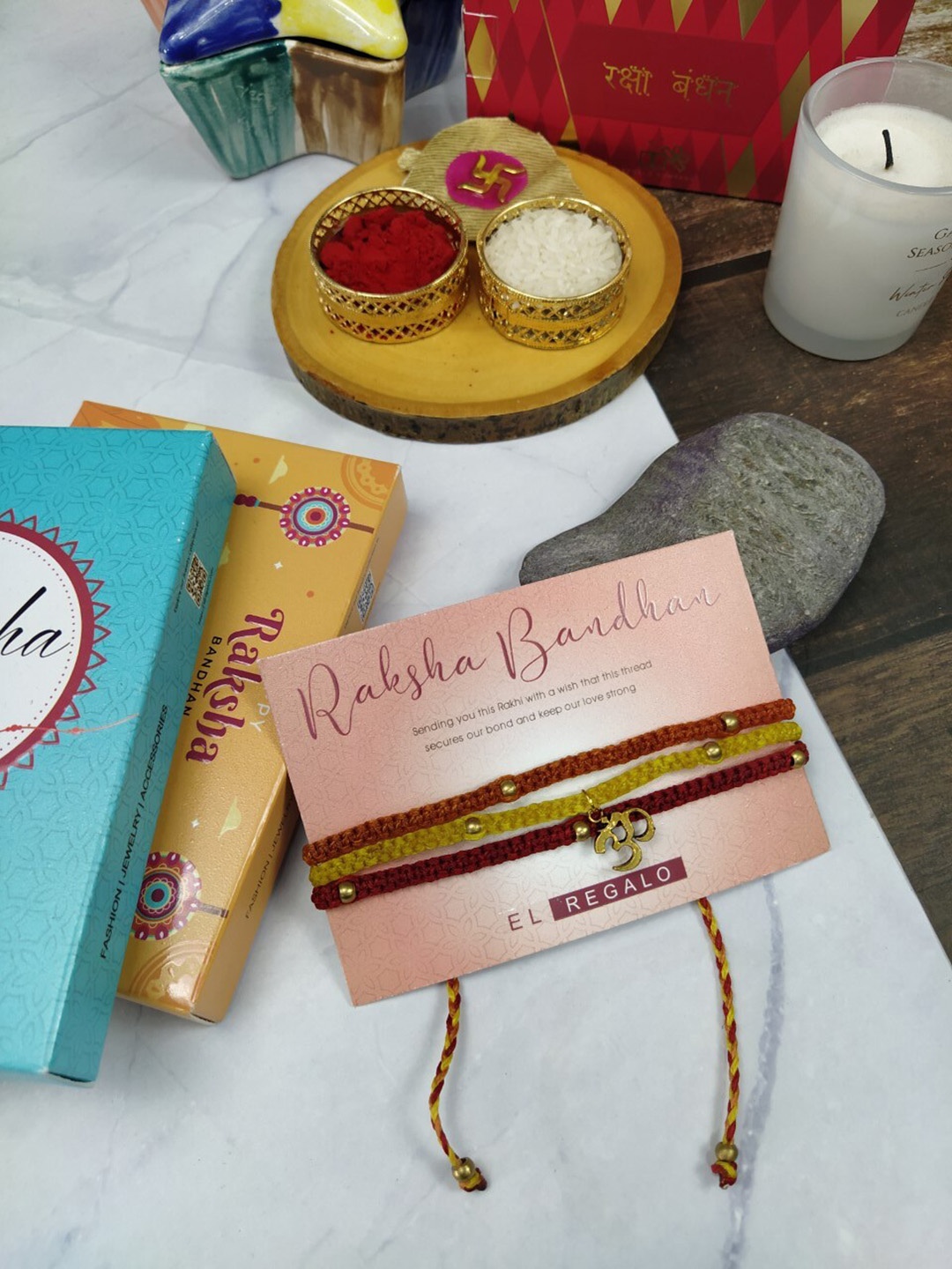 

EL REGALO Men Om Charm Wraparound Rakhi, Gold