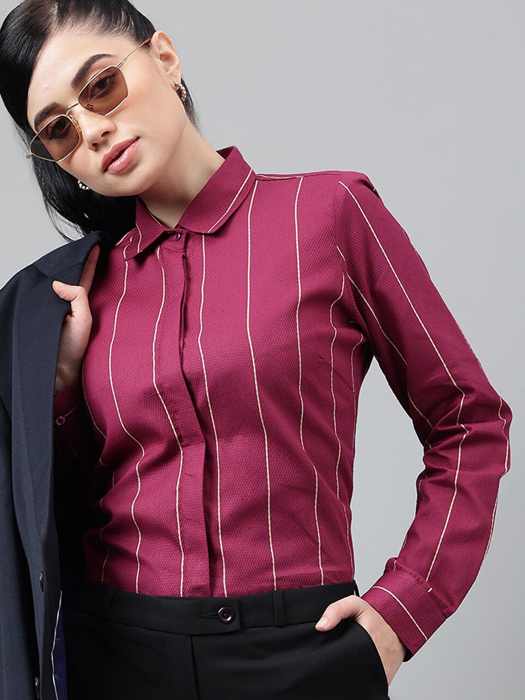 

Hancock Smart Vertical Stripes Cotton Casual Shirt, Burgundy