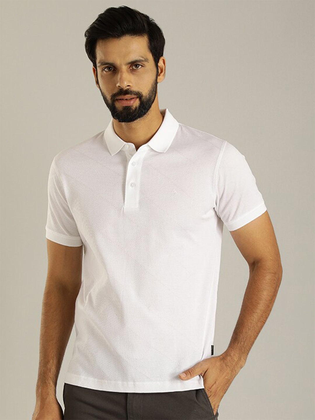 

Indian Terrain Geometric Print Polo Collar Pockets T-shirt, White