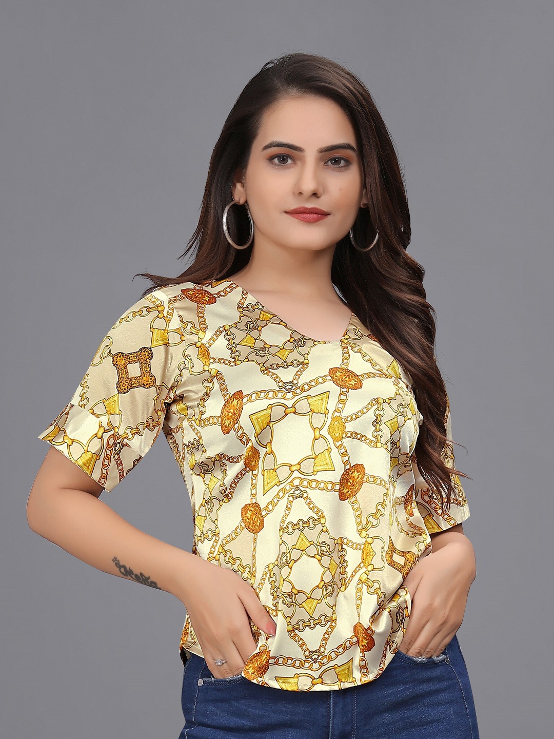 

OWO THE LABEL Graphic Printed Satin Top, Yellow