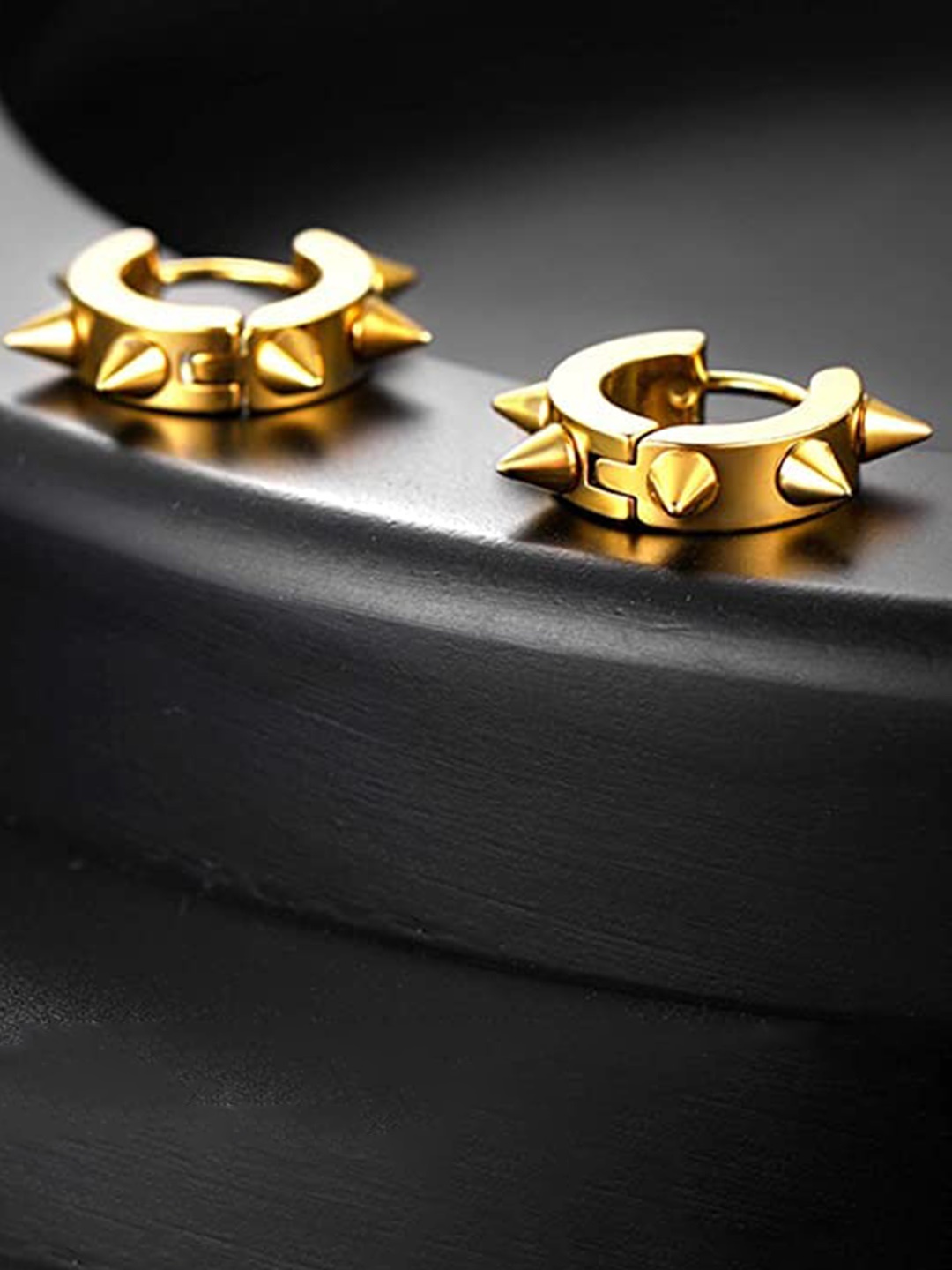 

KRYSTALZ Unisex Spiked Studs Earrings, Gold