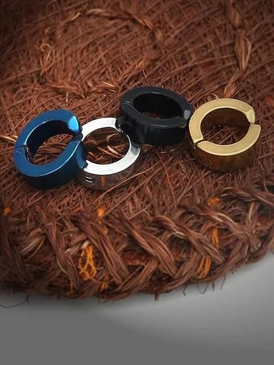 

KRYSTALZ Set Of 5 Circular Studs Earrings, Blue