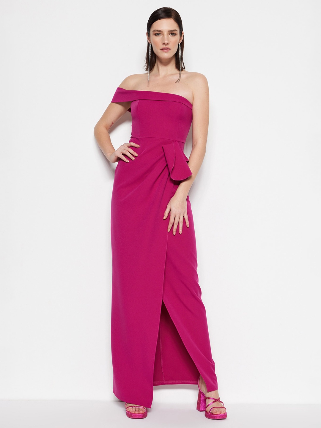 

Trendyol Off-Shoulder Maxi Dress, Pink
