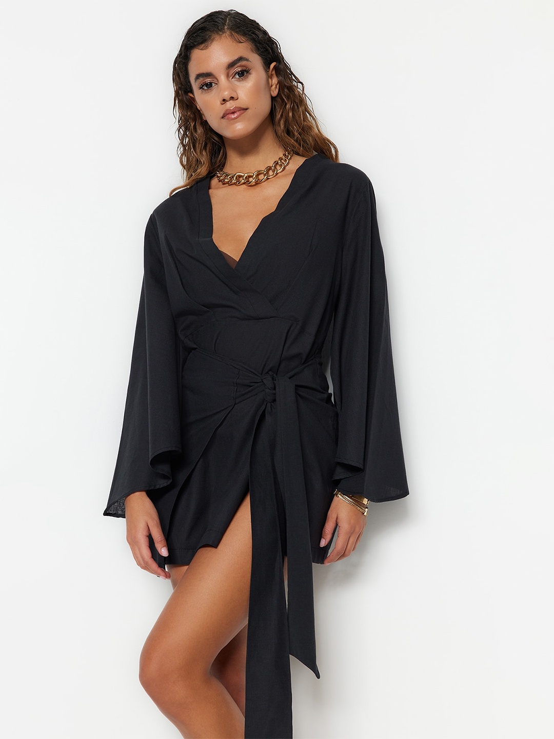 

Trendyol V-Neck Flared Sleeve Pure Cotton A-Line Mini Dress, Black
