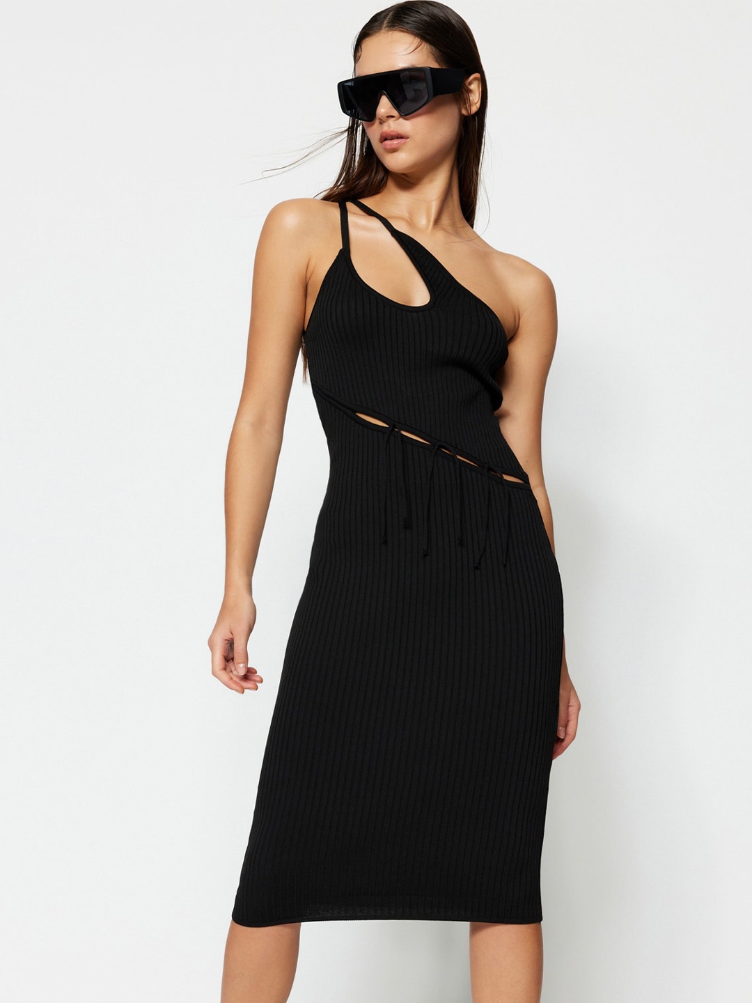 

Trendyol Ribbed One shoulder Cut Out detailed Bodycon Midi Dress, Black