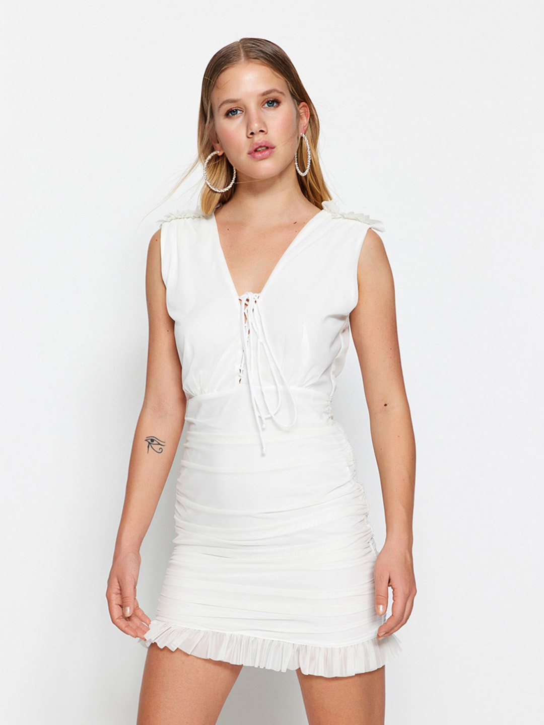 

Trendyol Tie Up Neck Sheath Dress, White