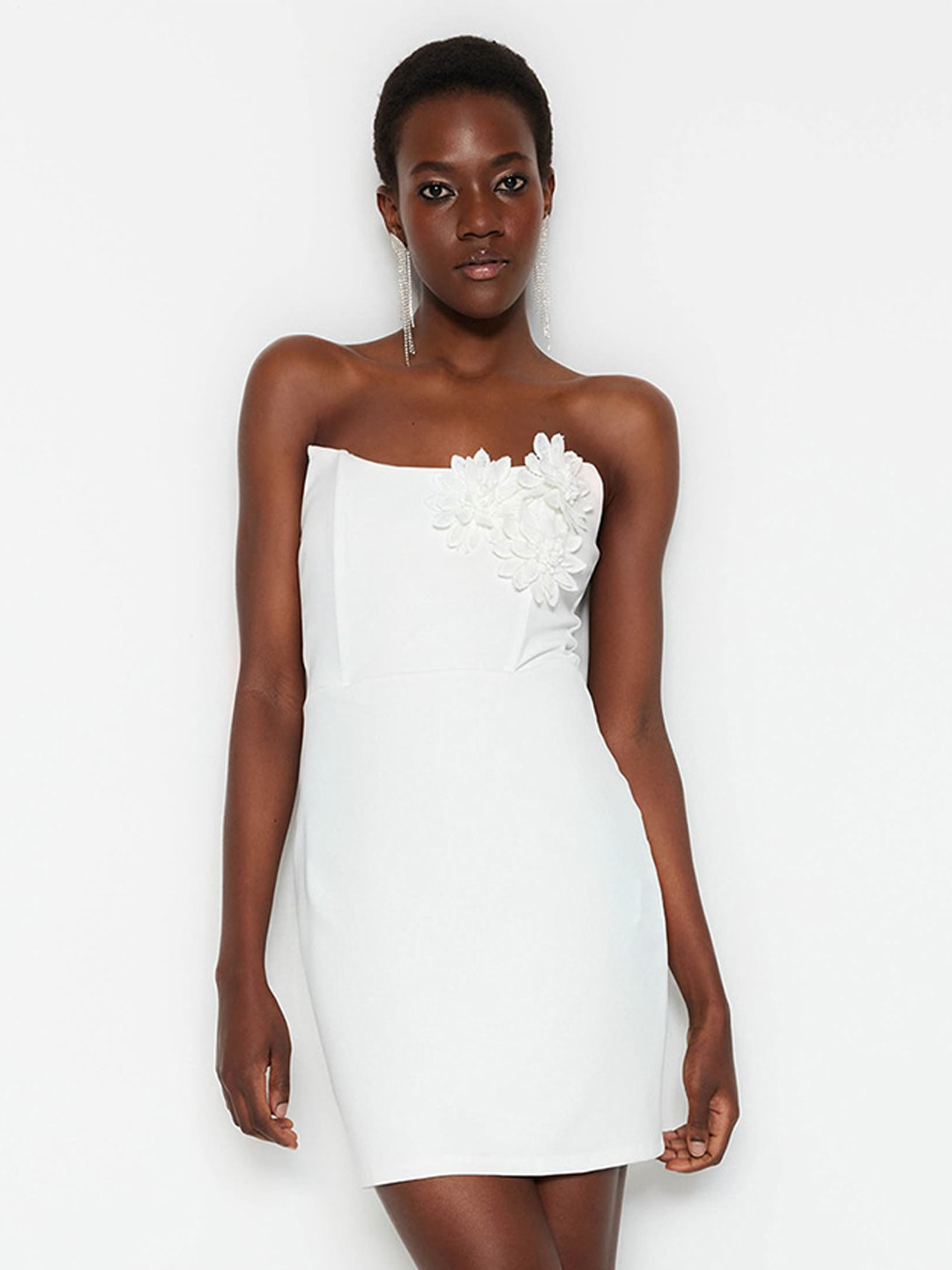 

Trendyol Strapless Corsage Sheath Mini Dress, White